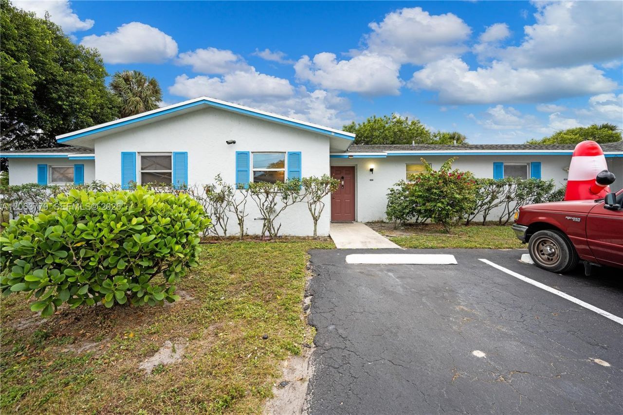 2683 Lakehaven Rd , Unit 2683, West Palm Beach, FL 33415 Photo