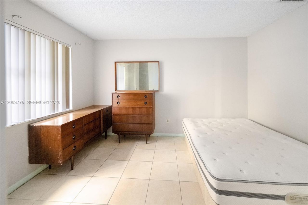 2683 Lakehaven Rd , Unit 2683, West Palm Beach, FL 33415 Photo