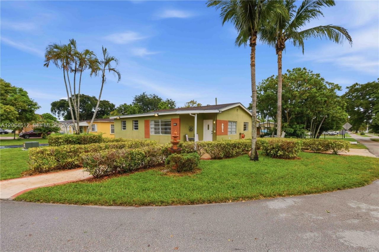 6448 Funston St, Hollywood, FL 33023 Photo