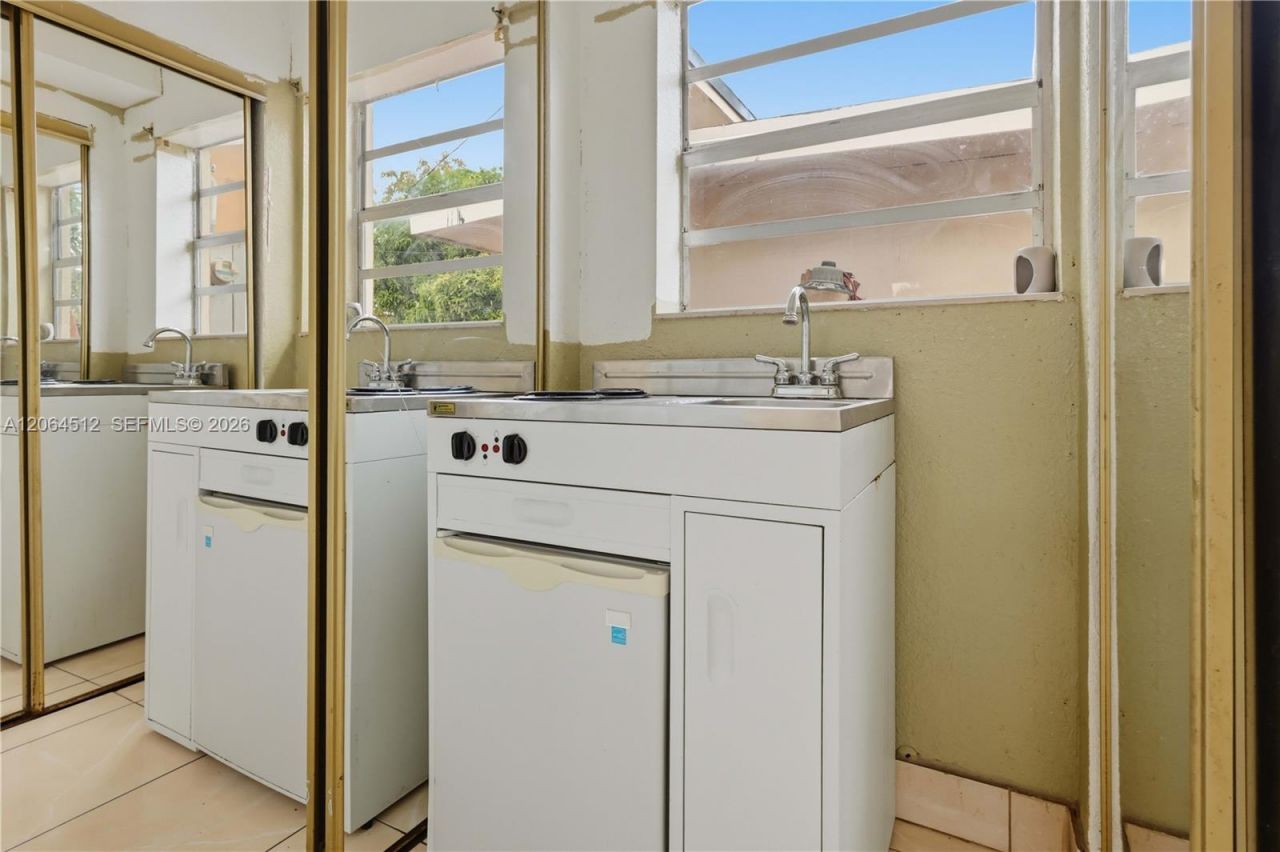 6448 Funston St , Hollywood, FL 33023 Photo