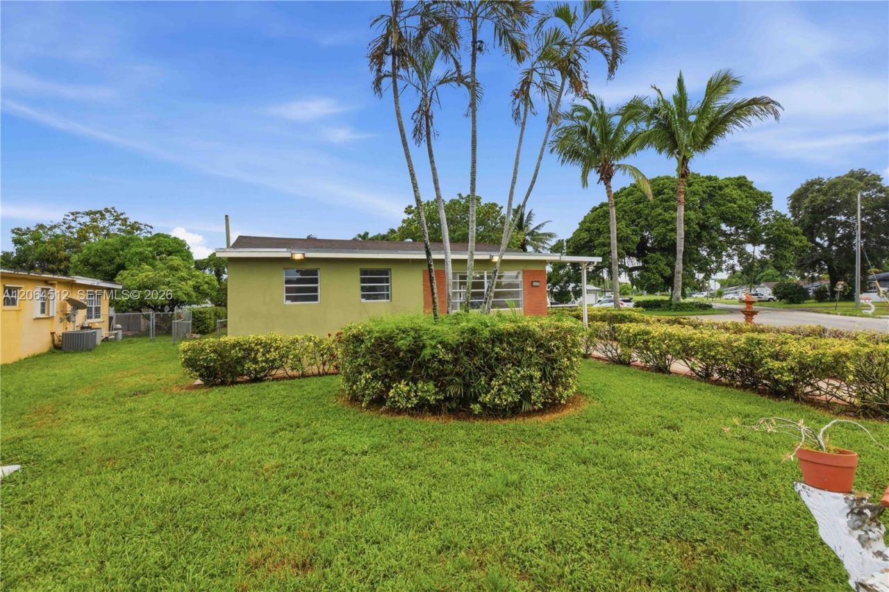 6448 Funston St , Hollywood, FL 33023 Photo