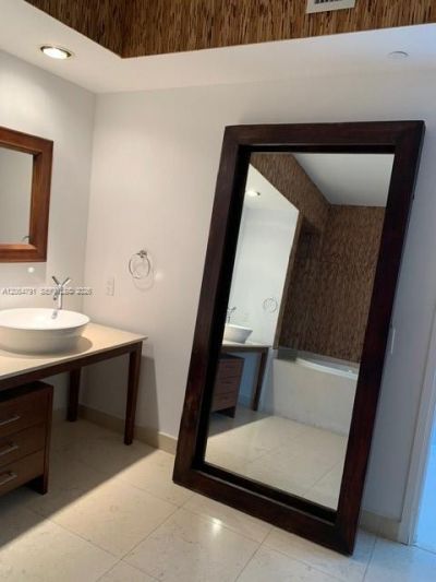 450 Alton Rd , Unit 2207, Miami Beach, FL 33139 Photo