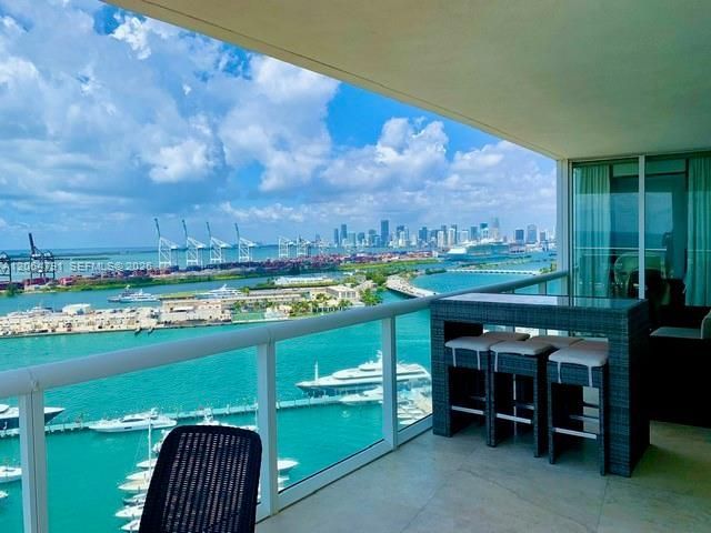 450 Alton Rd , Unit 2207, Miami Beach, FL 33139 Photo