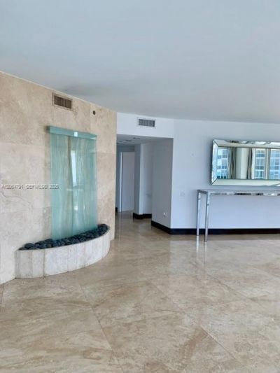 450 Alton Rd , Unit 2207, Miami Beach, FL 33139 Photo