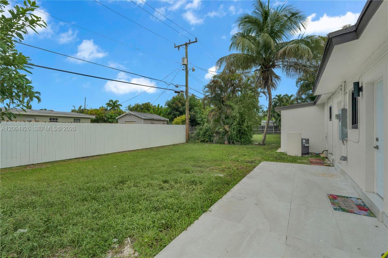4375 SW 112th Ave , Miami, FL 33165 Photo