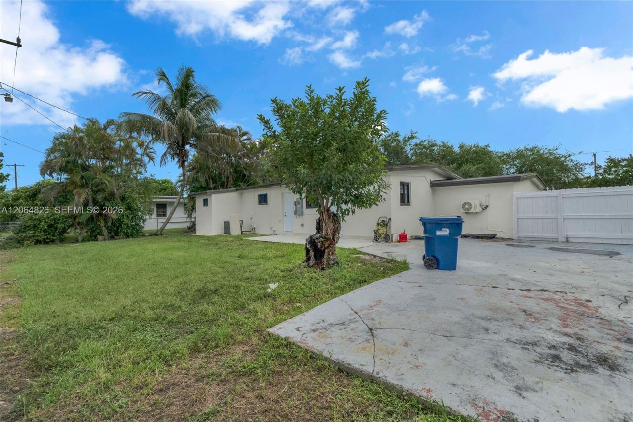 4375 SW 112th Ave , Miami, FL 33165 Photo