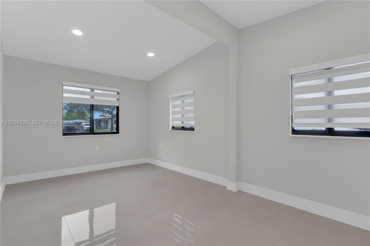 4375 SW 112th Ave , Miami, FL 33165 Photo