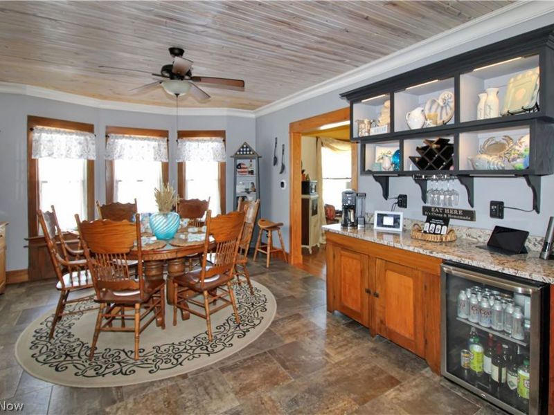 148 Prospect Street, Oak Harbor, OH 43449 Photo 2
