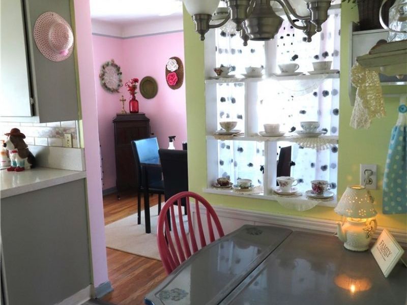 8515 Renwood Drive, Parma, OH 44129 Photo 10