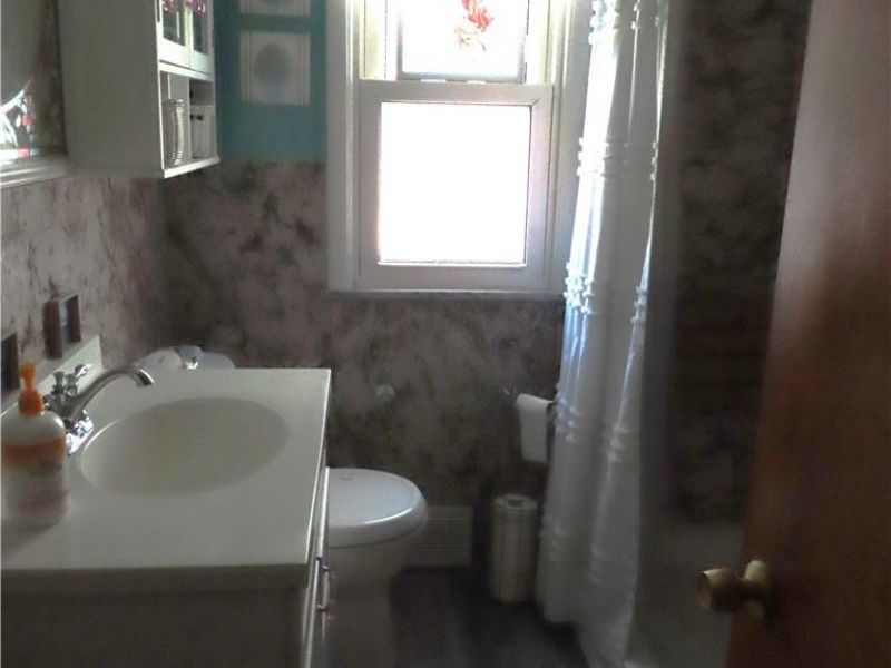 8515 Renwood Drive, Parma, OH 44129 Photo 15