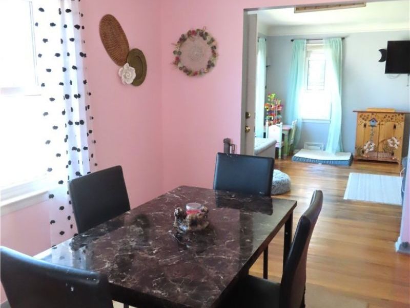 8515 Renwood Drive , Parma, OH 44129 Photo 8