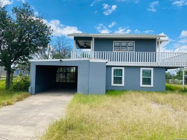 651 RIVERSIDE DR, Eagle Pass, TX 78852