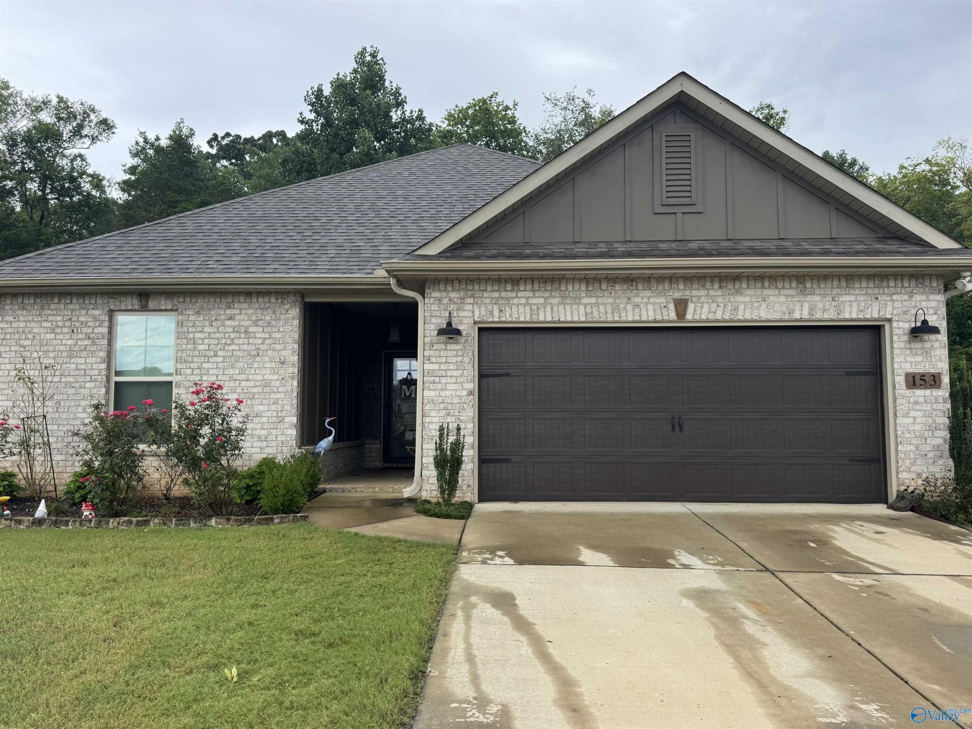 153 Gardencove Circle, Huntsville, AL 35810 Main Photo