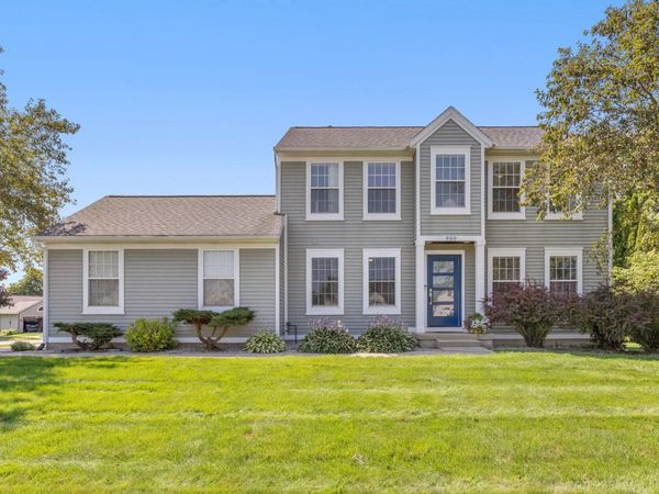 900 Scott Woods Drive NE, Comstock Park, MI 49321