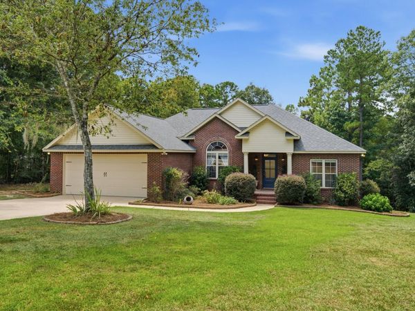 106 Drew, Petal, MS 39465