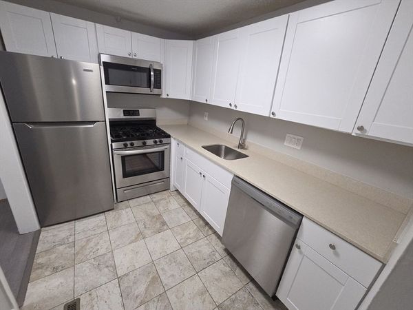 55 David Terrace, Unit 17, Norwood, MA 02062
