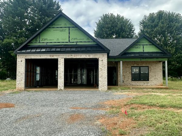 2464 Sandstone Drive, Morristown, TN 37814