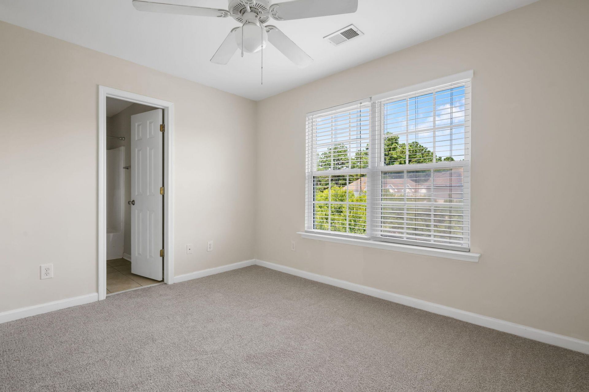 4102 Babbitt Street Photo 26