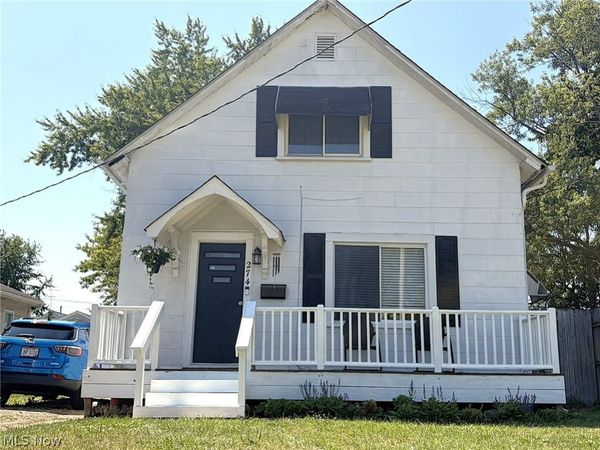 274 Bon Air Avenue , Elyria, OH 44035