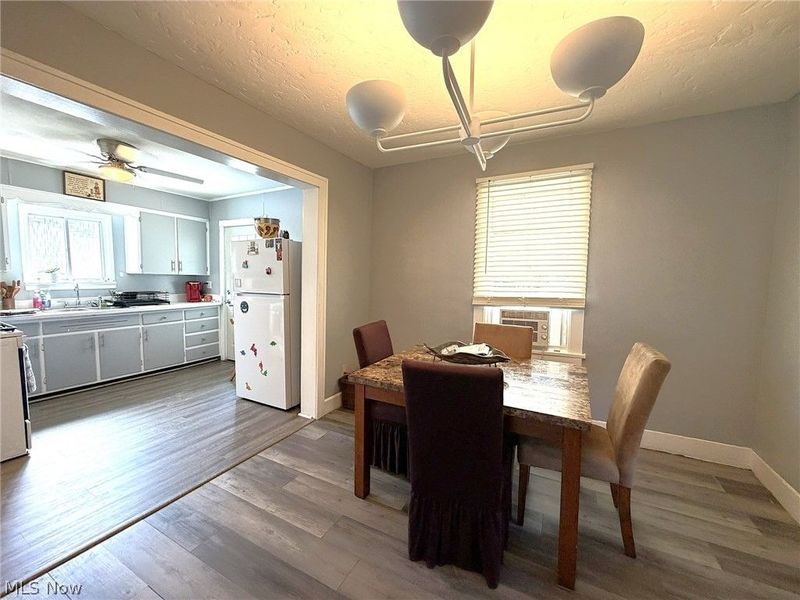 274 Bon Air Avenue , Elyria, OH 44035 Photo 12