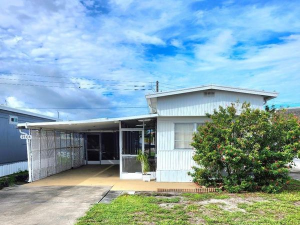 2104 OHIO AVENUE , BRADENTON, FL 34207