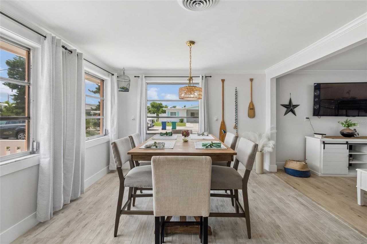 403 63rd Street , Holmes Beach, FL 34217 Photo