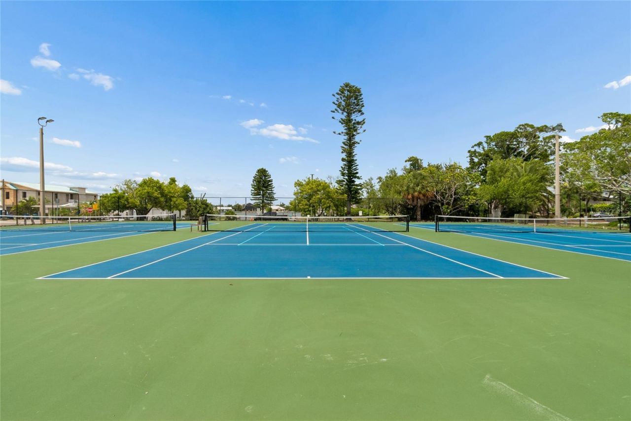 403 63rd Street , Holmes Beach, FL 34217 Photo