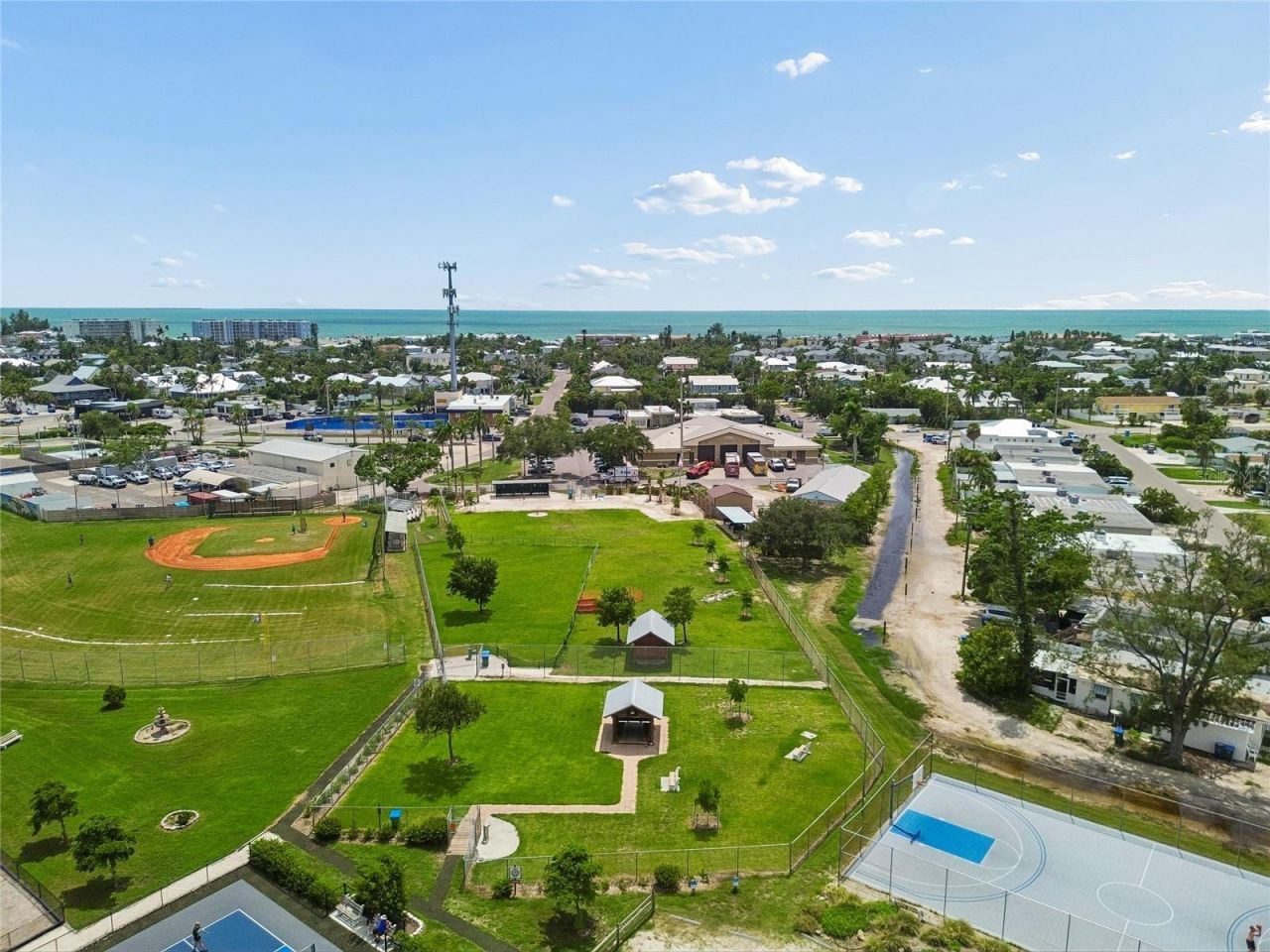 403 63rd Street , Holmes Beach, FL 34217 Photo