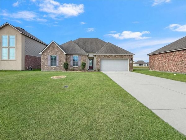 824 LAKESHORE VILLAGE Drive , Slidell, LA 70461
