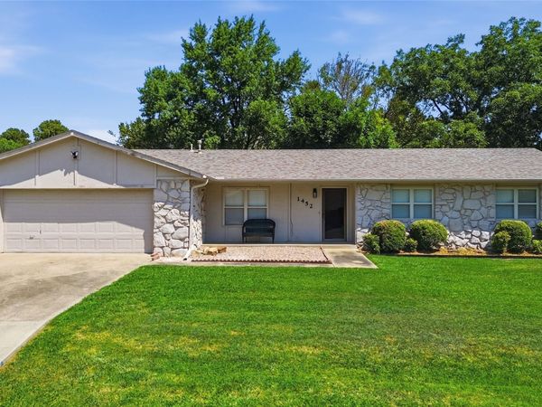 1452 Paradise Lane , Claremore, OK 74017