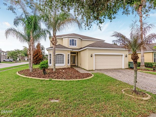 201 Birkdale Drive, Daytona Beach, FL 32124