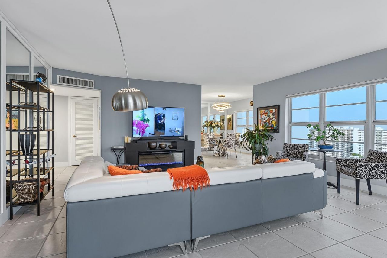 3550 Galt Ocean Drive, Unit 1707, Fort Lauderdale, FL 33308 Photo