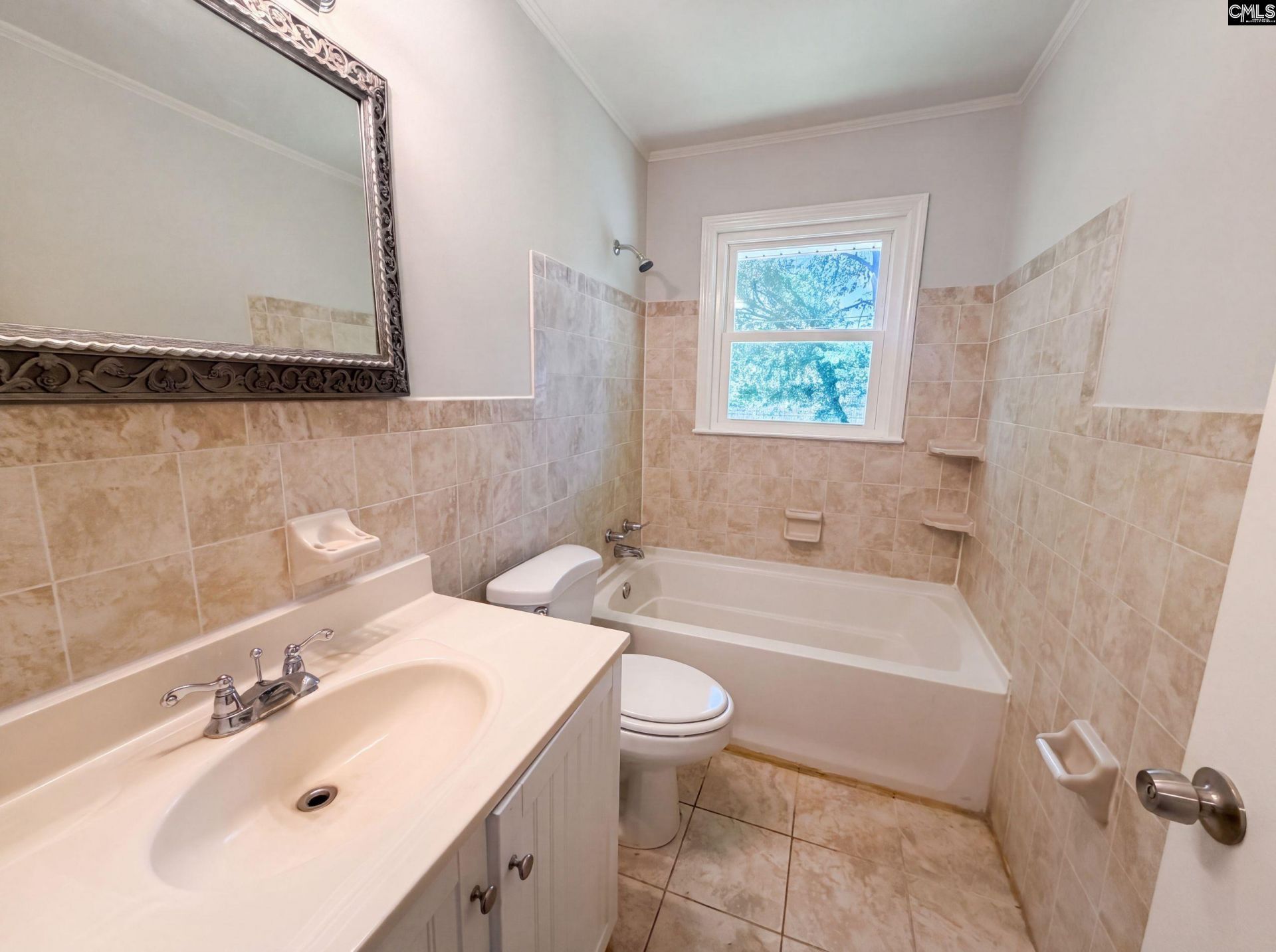 927 Greenlawn Drive  Photo 19