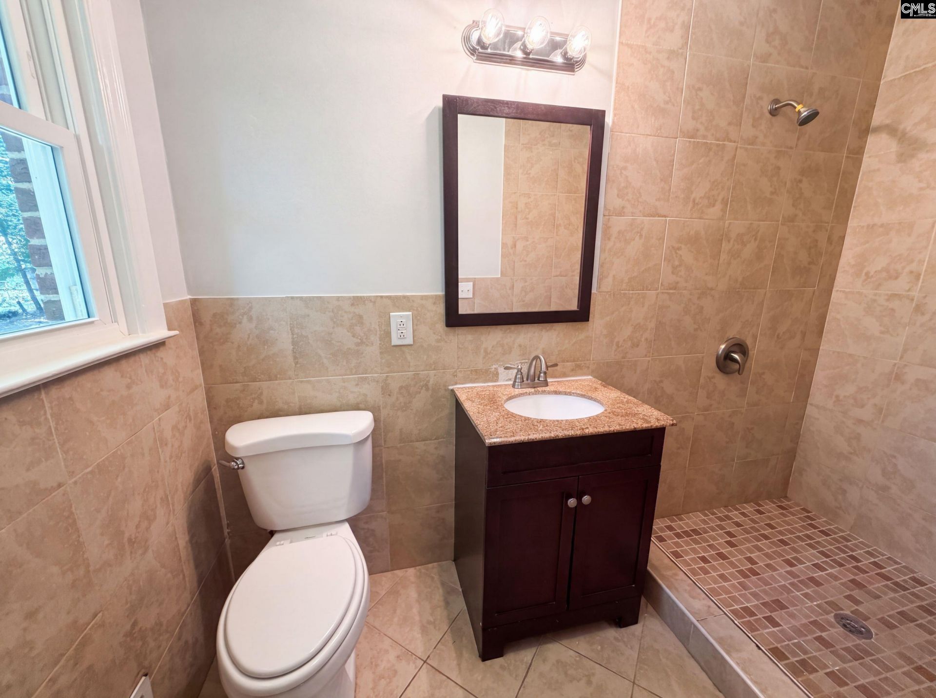 927 Greenlawn Drive  Photo 20