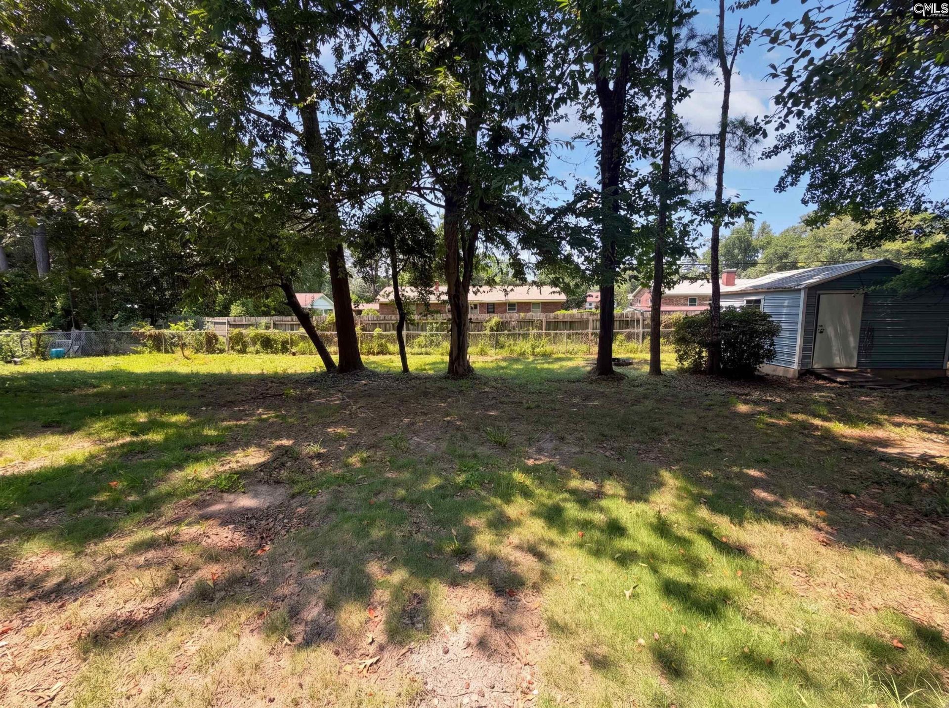 927 Greenlawn Drive  Photo 22