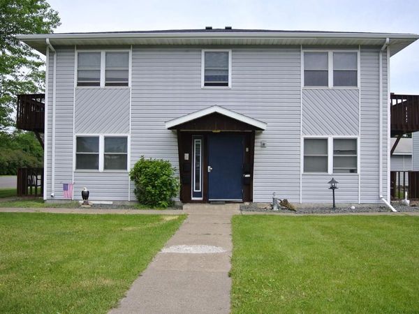 47 E 4th St, Superior, WI 54880