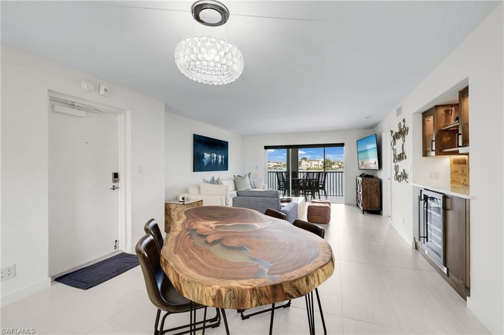 9486 Gulf Shore Dr, Unit A101, Naples, FL 34108 Photo