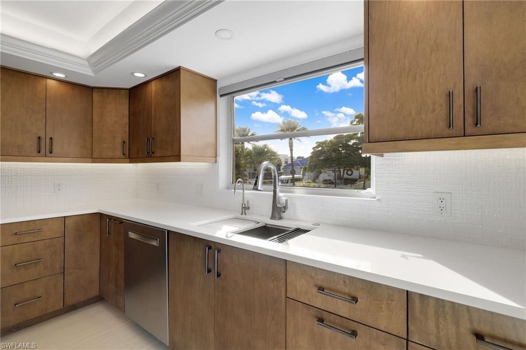 9486 Gulf Shore Dr, Unit A101, Naples, FL 34108 Photo