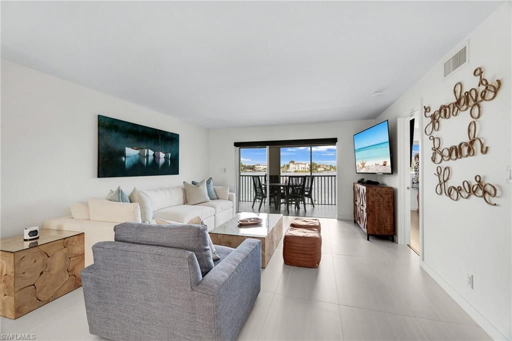 9486 Gulf Shore Dr, Unit A101, Naples, FL 34108 Photo