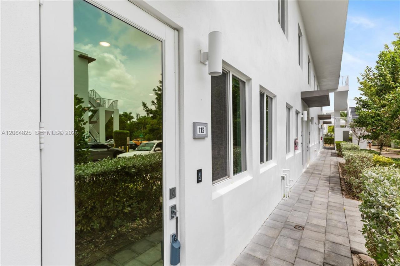 6416 NW 102nd Ct, Unit 115, Doral, FL 33178 Photo