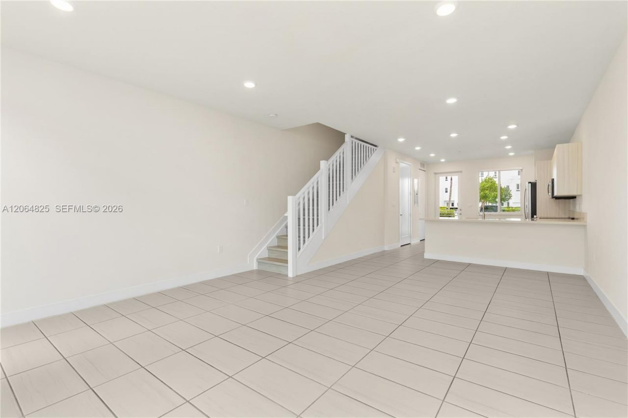 6416 NW 102nd Ct, Unit 115, Doral, FL 33178 Photo