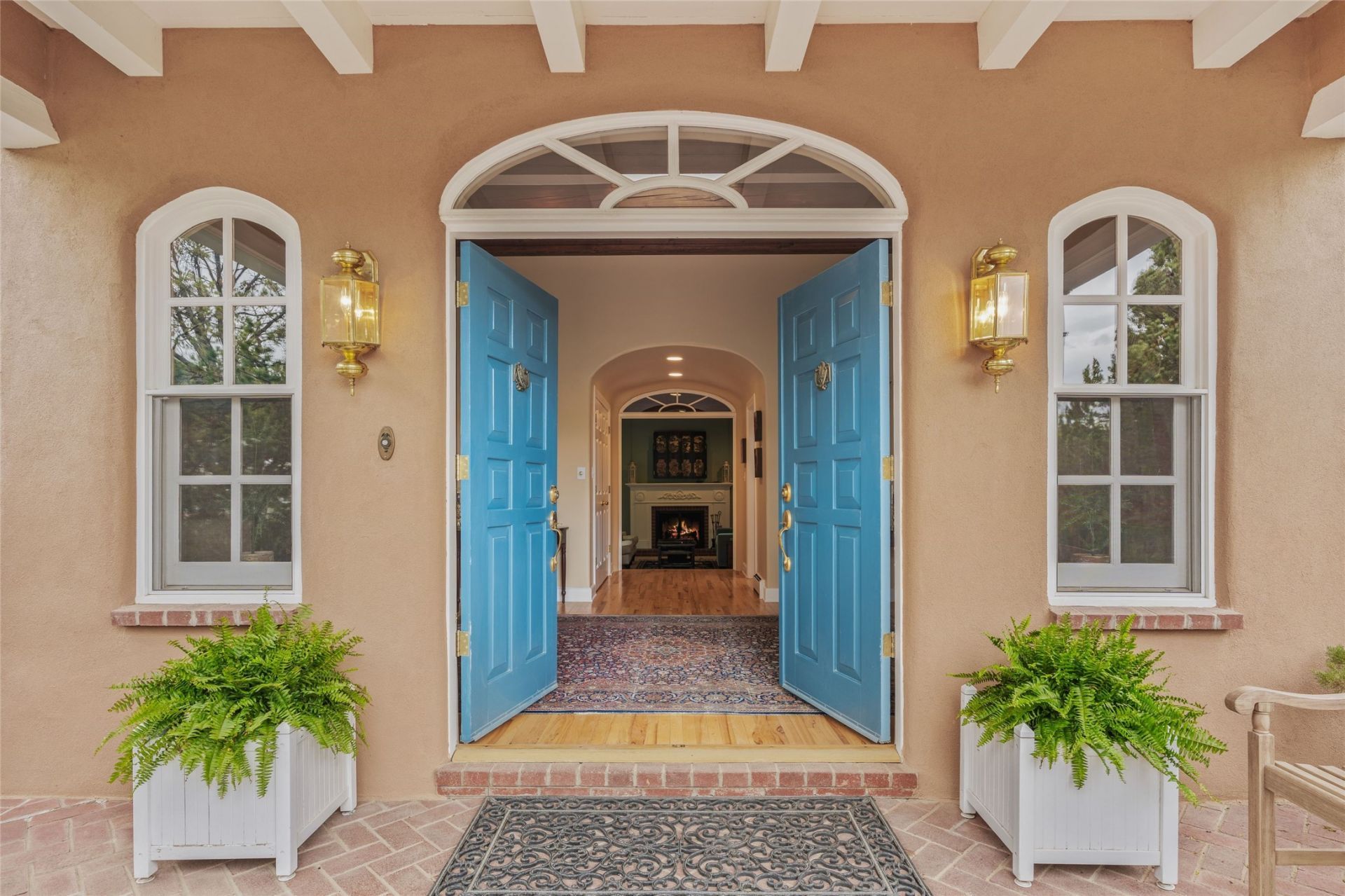 1058 Encantado Drive, Santa Fe, NM 87501 Main Photo