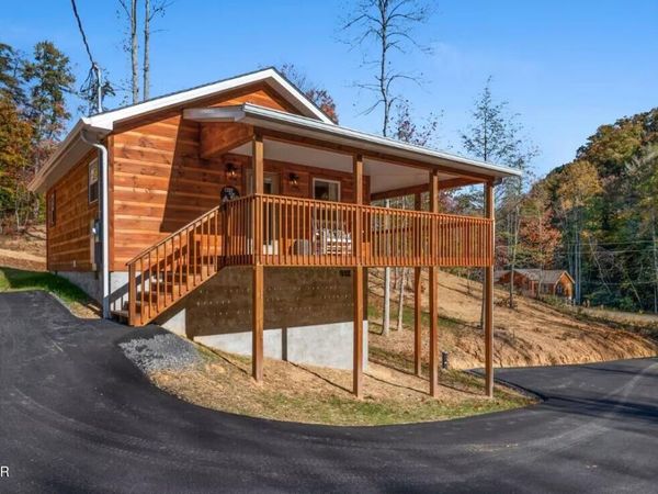 2109 Bluff Ridge Road, Sevierville, TN 37876