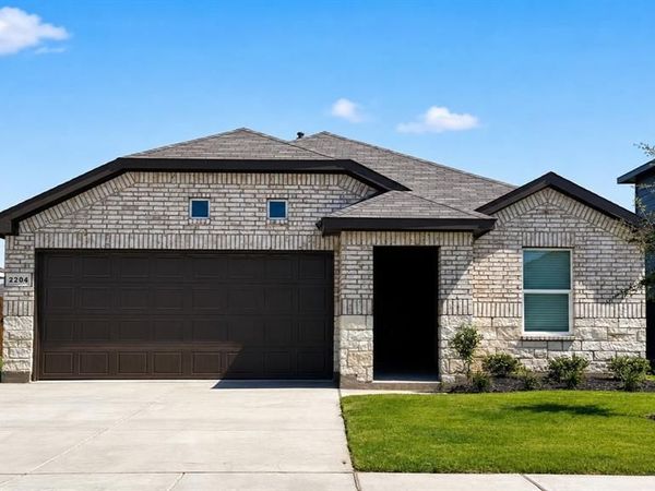 2204 BAKERSFIELD Drive, Fort Worth, TX 76036