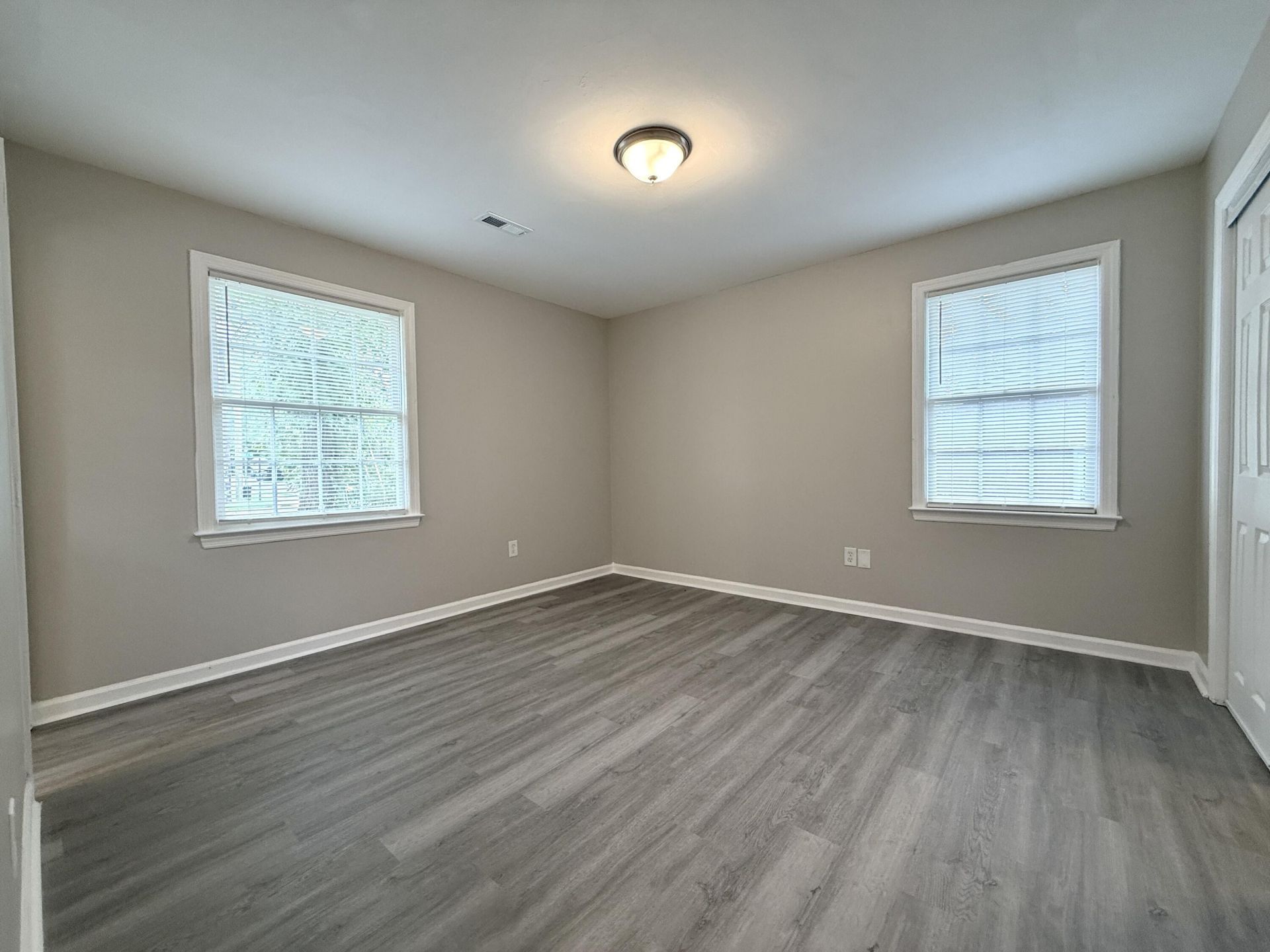 2379 Otranto Road Photo 20