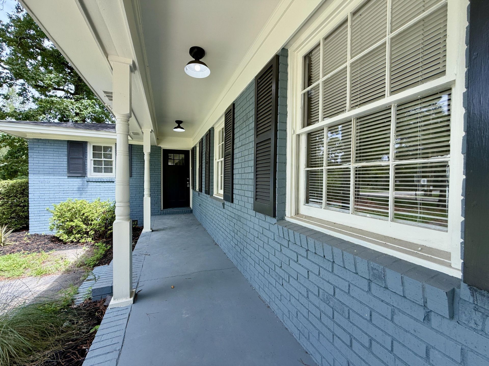 2379 Otranto Road Photo 4