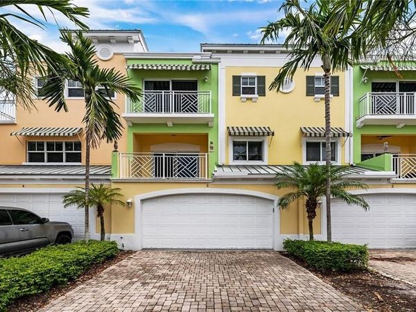 708 SE 15TH Street, Unit 3, Fort Lauderdale, FL 33316