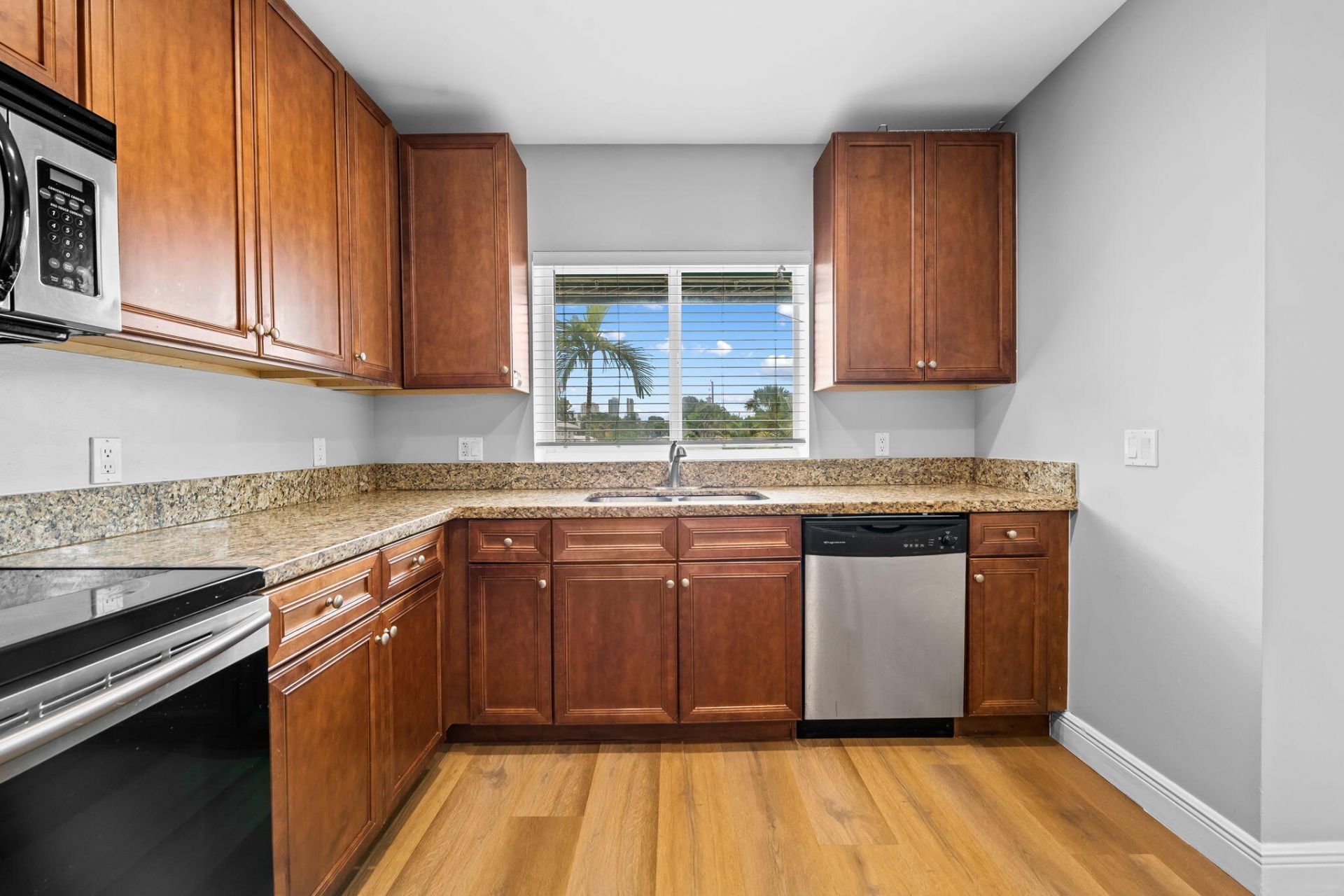 708 SE 15th Street, Unit 3, Fort Lauderdale, FL 33316 Photo