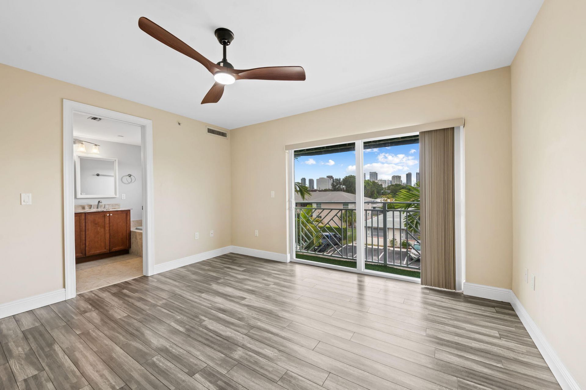 708 SE 15th Street, Unit 3, Fort Lauderdale, FL 33316 Photo