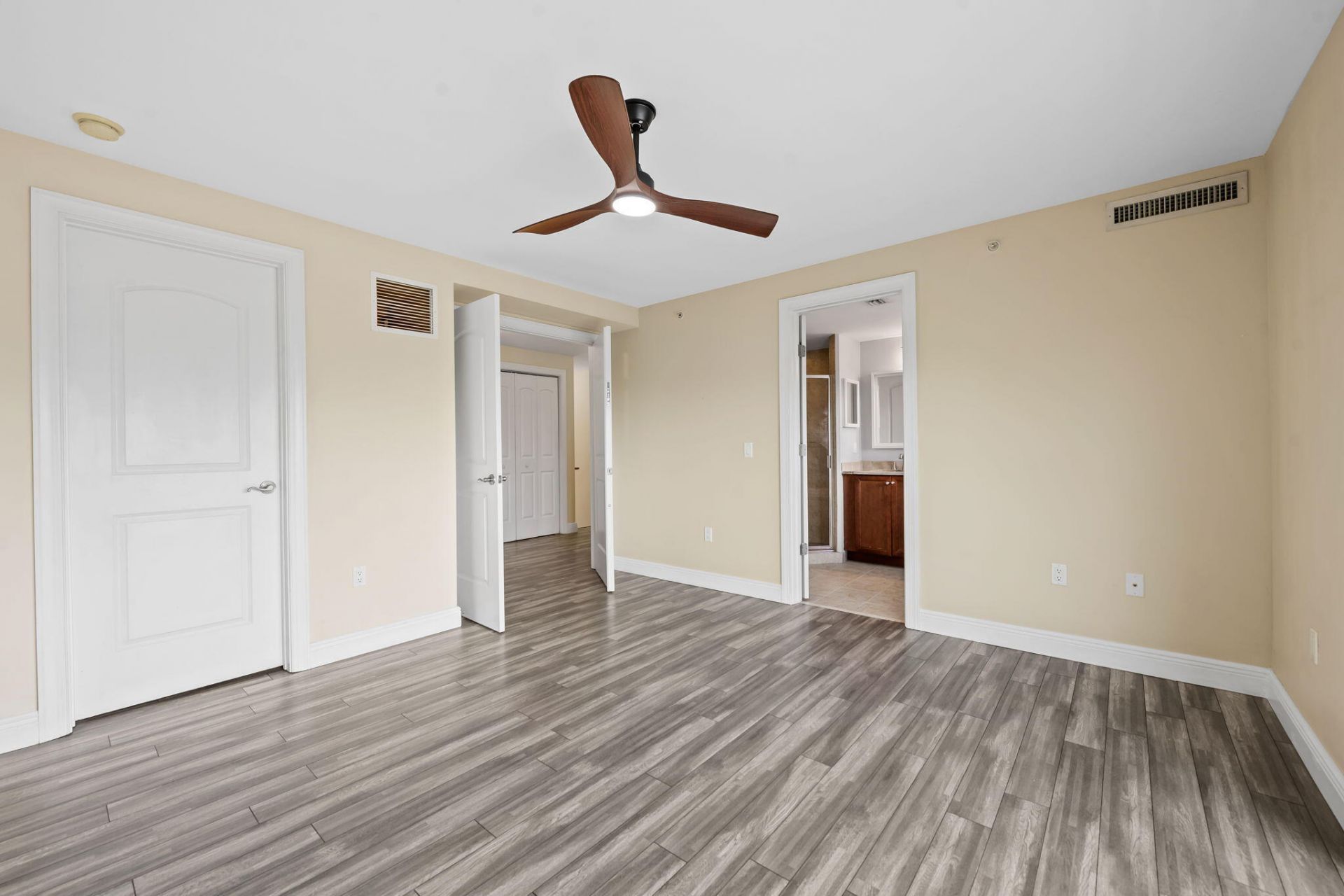 708 SE 15th Street, Unit 3, Fort Lauderdale, FL 33316 Photo